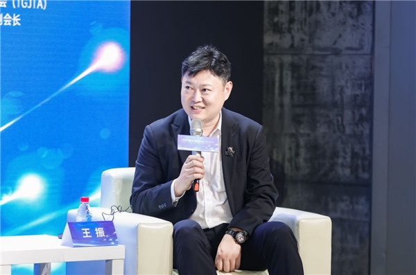 2023“聚光深圳”首场活动在深举行 中外专家共话珠宝创意设计创新发展(图4)